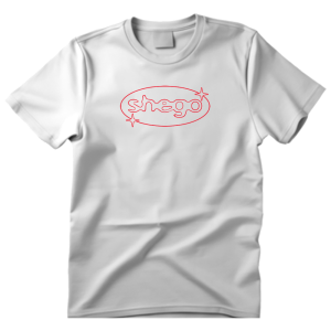 SHEGO. Camiseta logo rojo